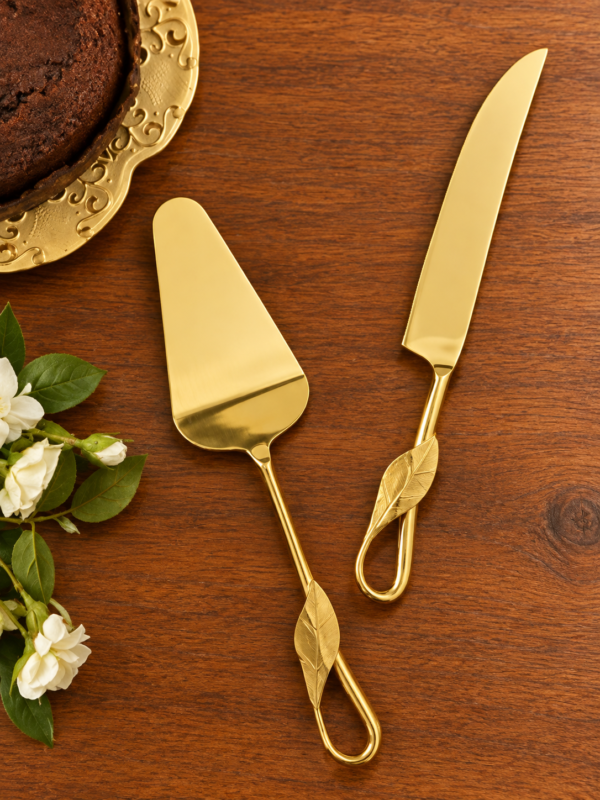 Leaf Design cake server and Knife